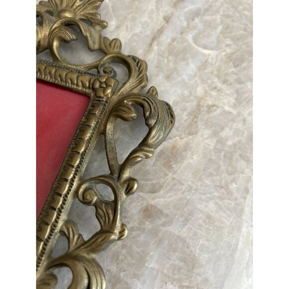 Antique Ornate Brass Picture Frame With Red Velvet Backing & Intricate Design 10 - Picture 5 of 10